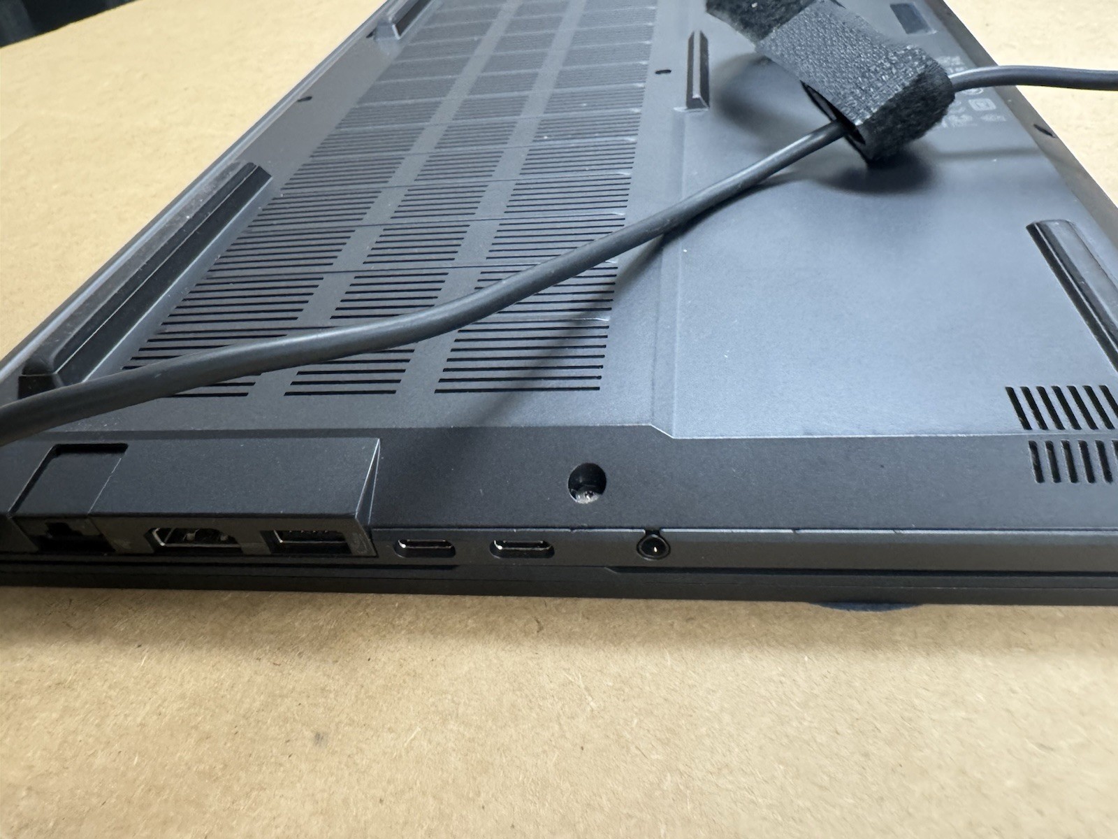 ASUS VivoBook Pro 15 Q543M Core Ultra 9 185H 24GB RAM 2TB SSD RTX 3050 OLED