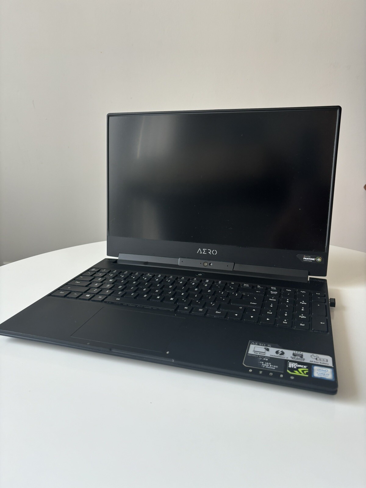 Giga-Byte Technology Aero 15X v8-BK4 15″ Ultra Slim Gaming Laptop 144Hz IPS Anti