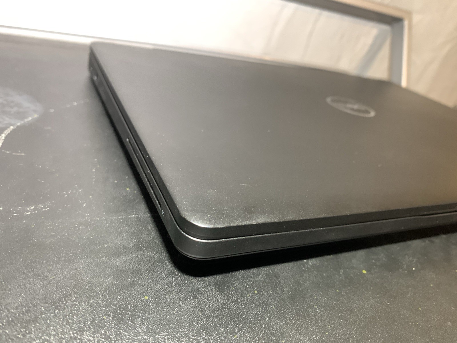 Dell Latitude 5490 i5-8350U 16GB 256GB SSD Win11 14in FHD Touchscreen Black