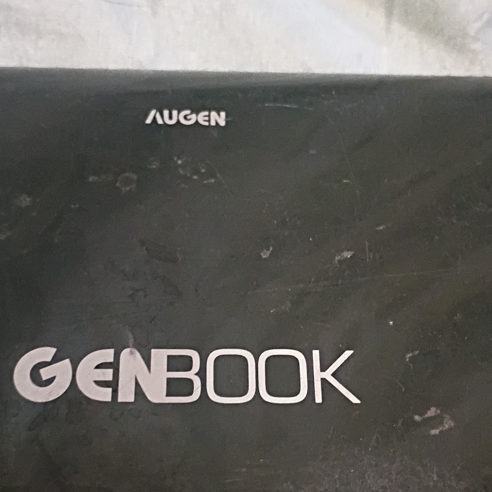 Augen GenBook NB410830A Netbook Android 2.1 OS 10.2″ Black Built-in Webcam