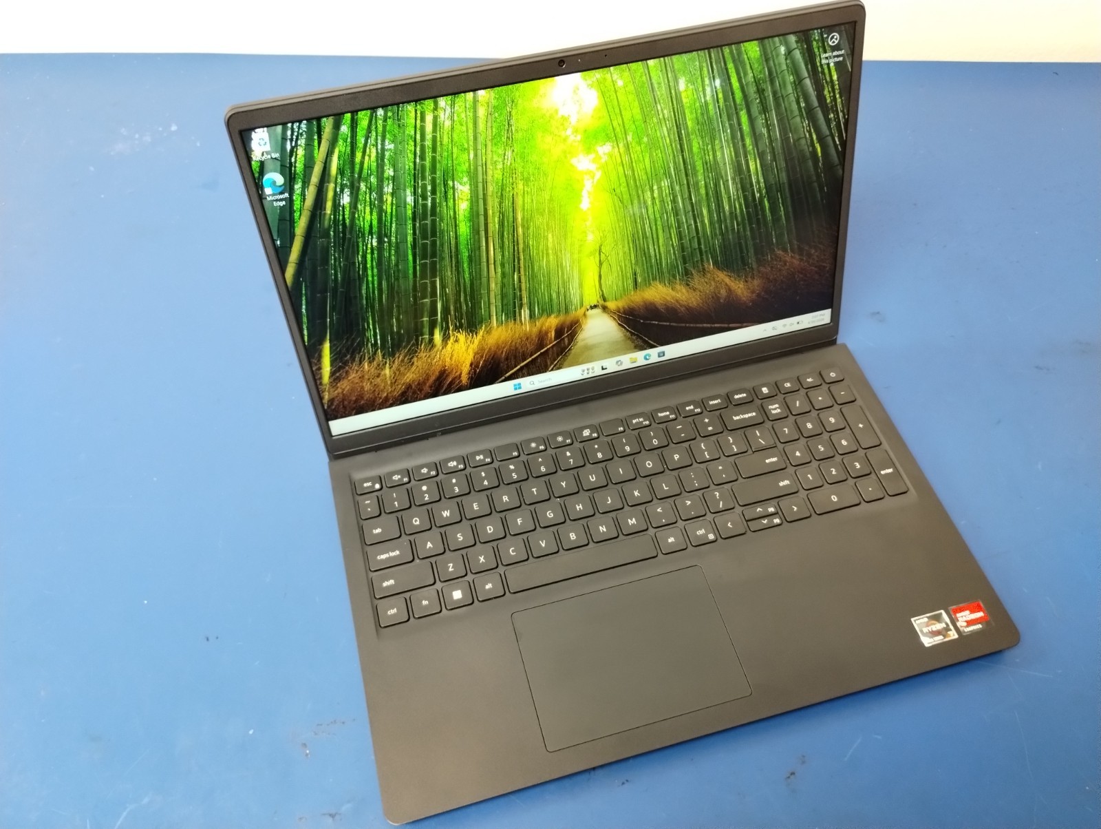 DELL 15 DC15255 G8MK9, AMD Ryzen 7 7730U, 2.00 GHz, 16 GB RAM, 512 GB NVMe SSD