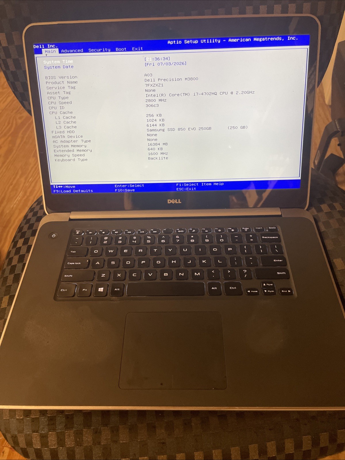 Dell Precision M3800,i7-4702HQ, 256gb SSD, 16gb Ram, Touchscreen.