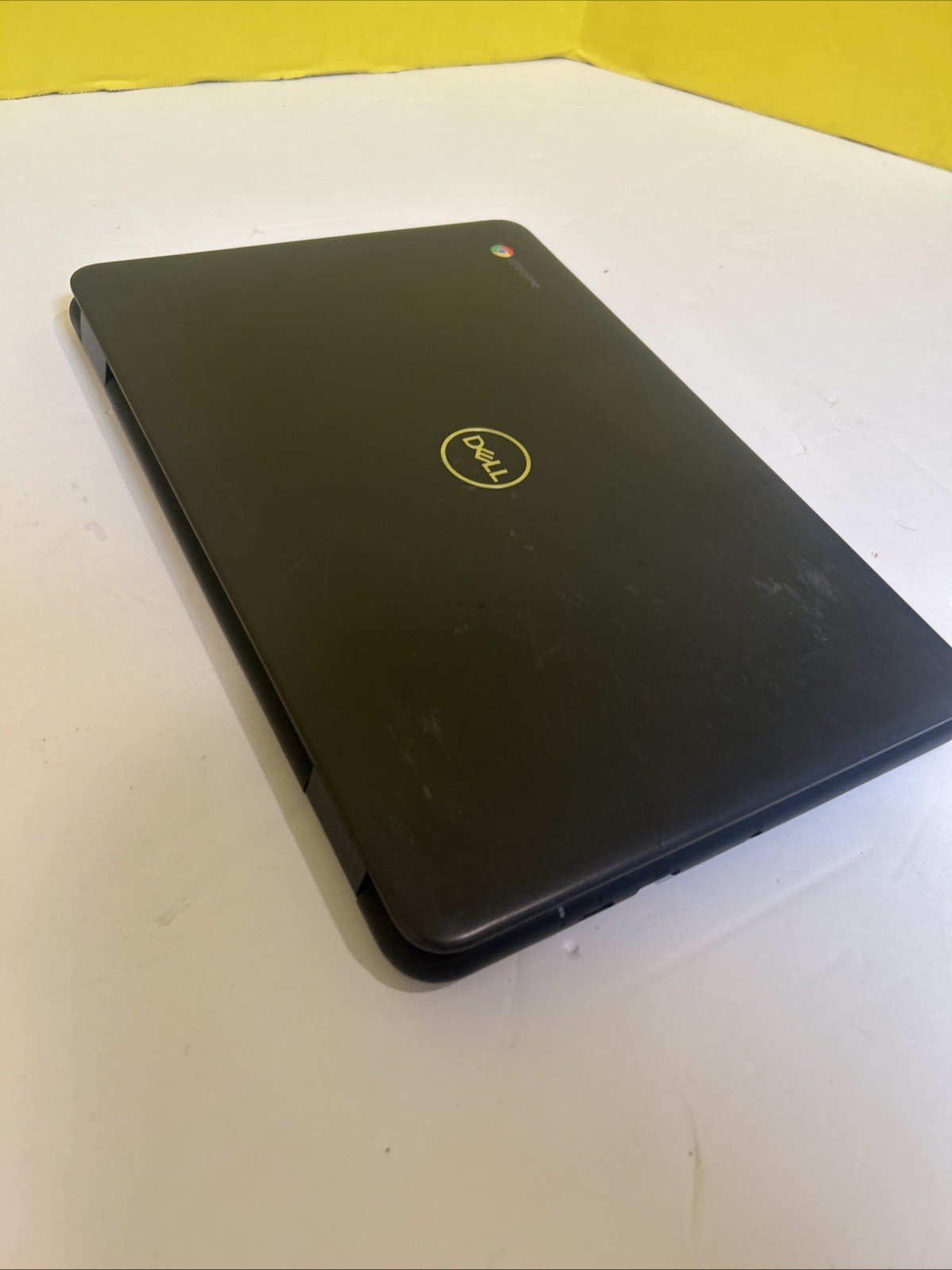Dell Chromebook 3100 Touchscreen Working Great Screen Imperfections No ac charg