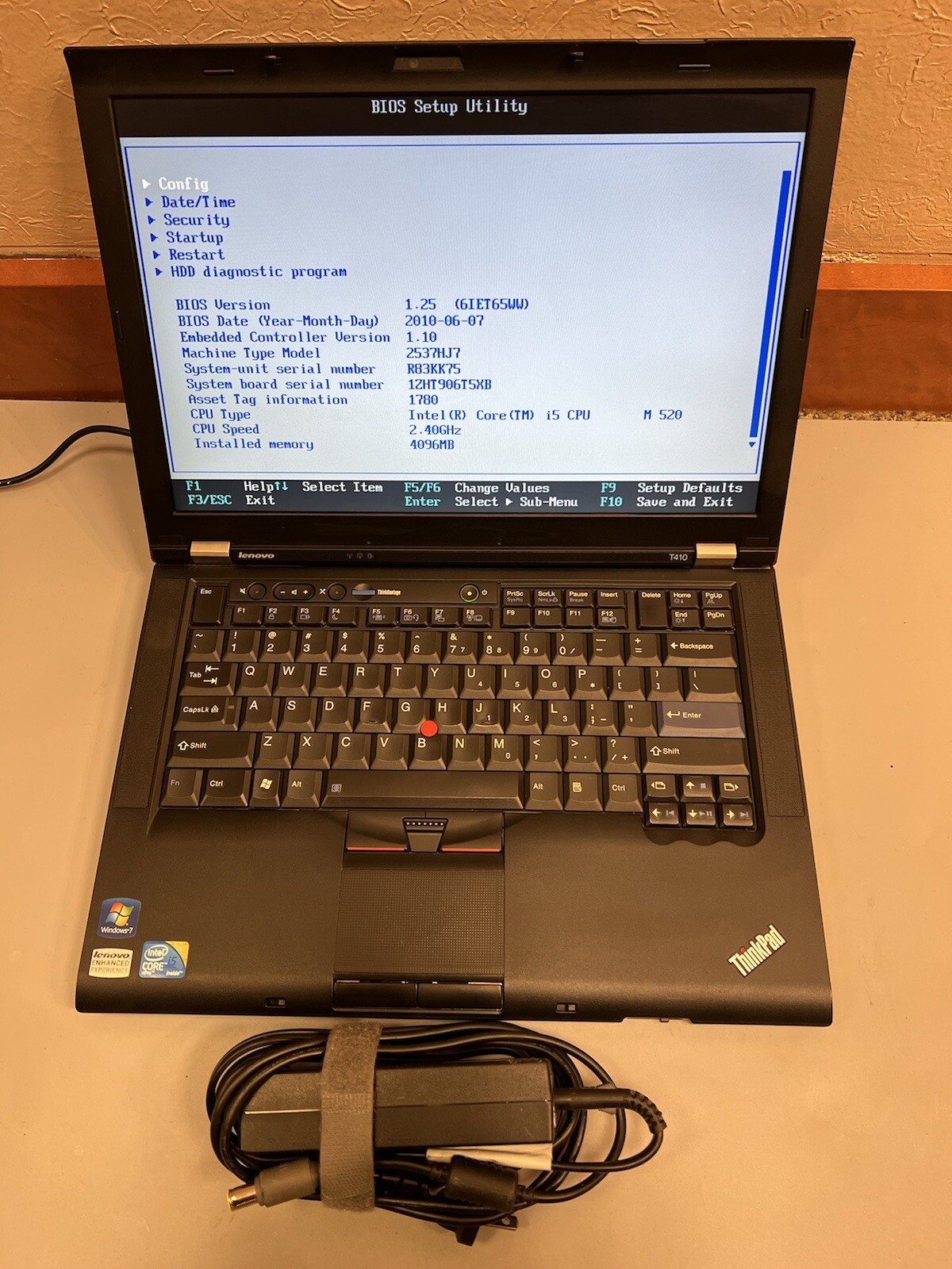 Lenovo thinkpad T410 Core i5 M 520 2.40GHz 4GB RAM 320GB HDD WEBCAM