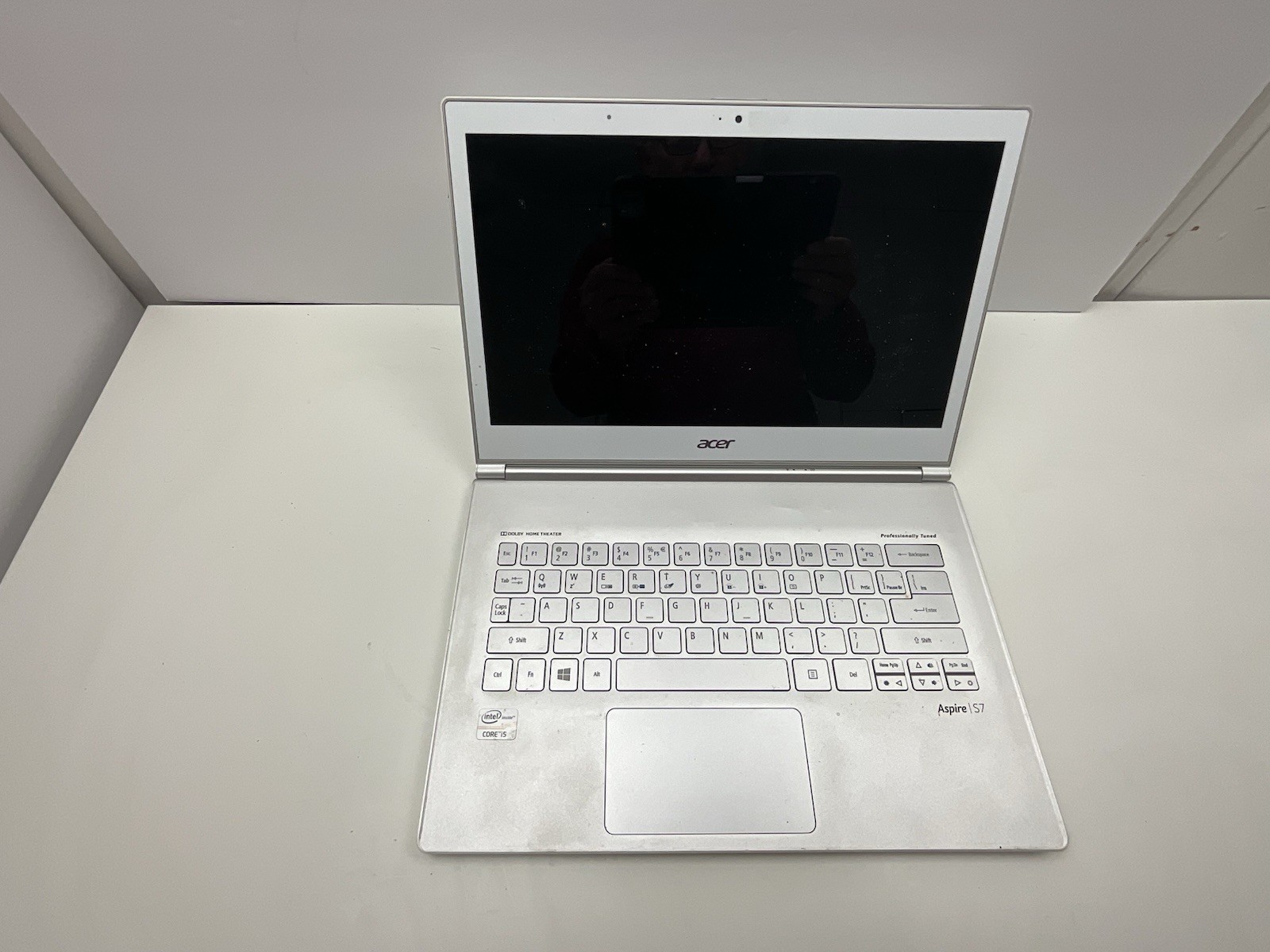 Acer Aspire s7-391-6810 laptop FOR PARTS
