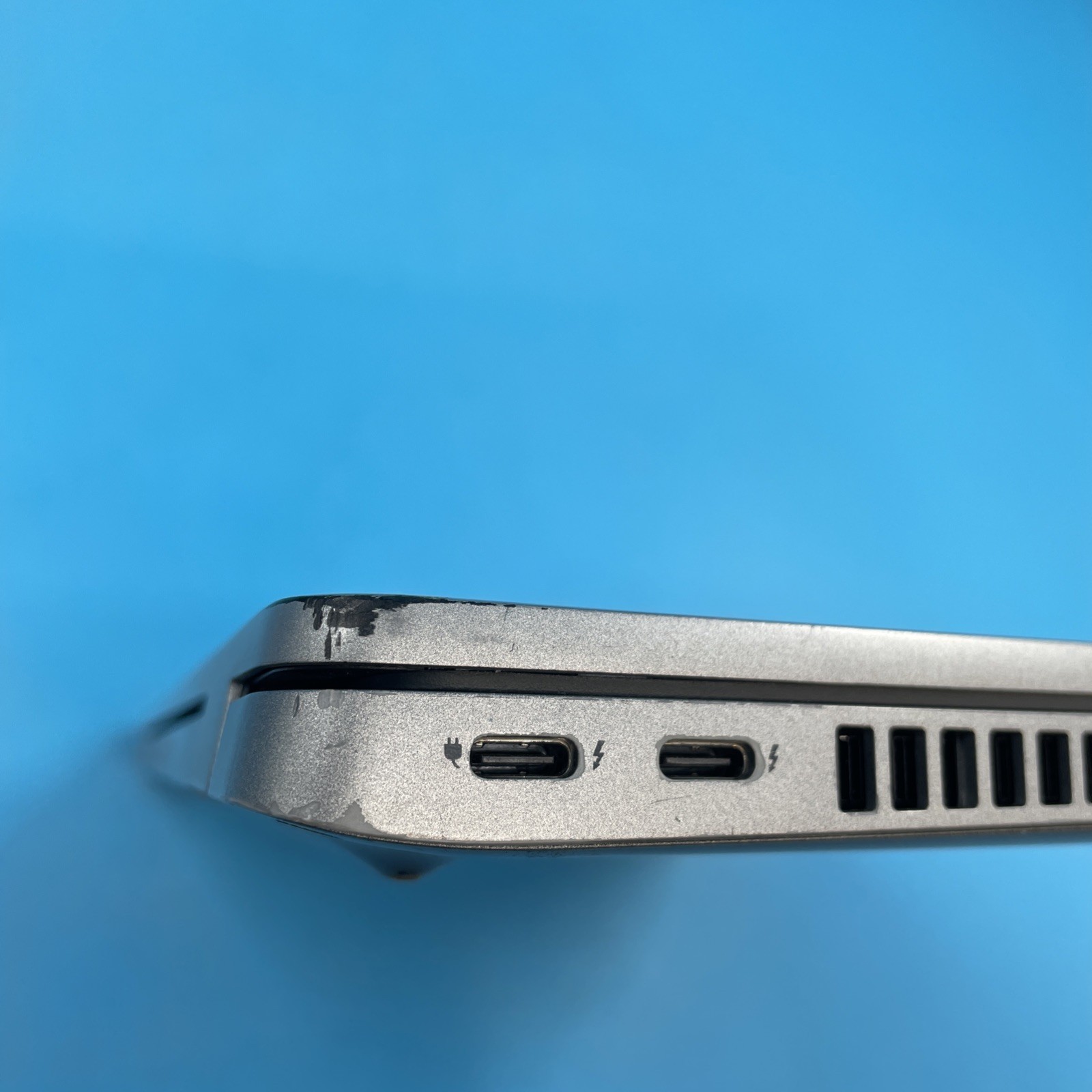 Dell Latitude 5420 | i5-1145G7 | 8GB RAM | NO DRIVE | NO OS | 49% BATTERY
