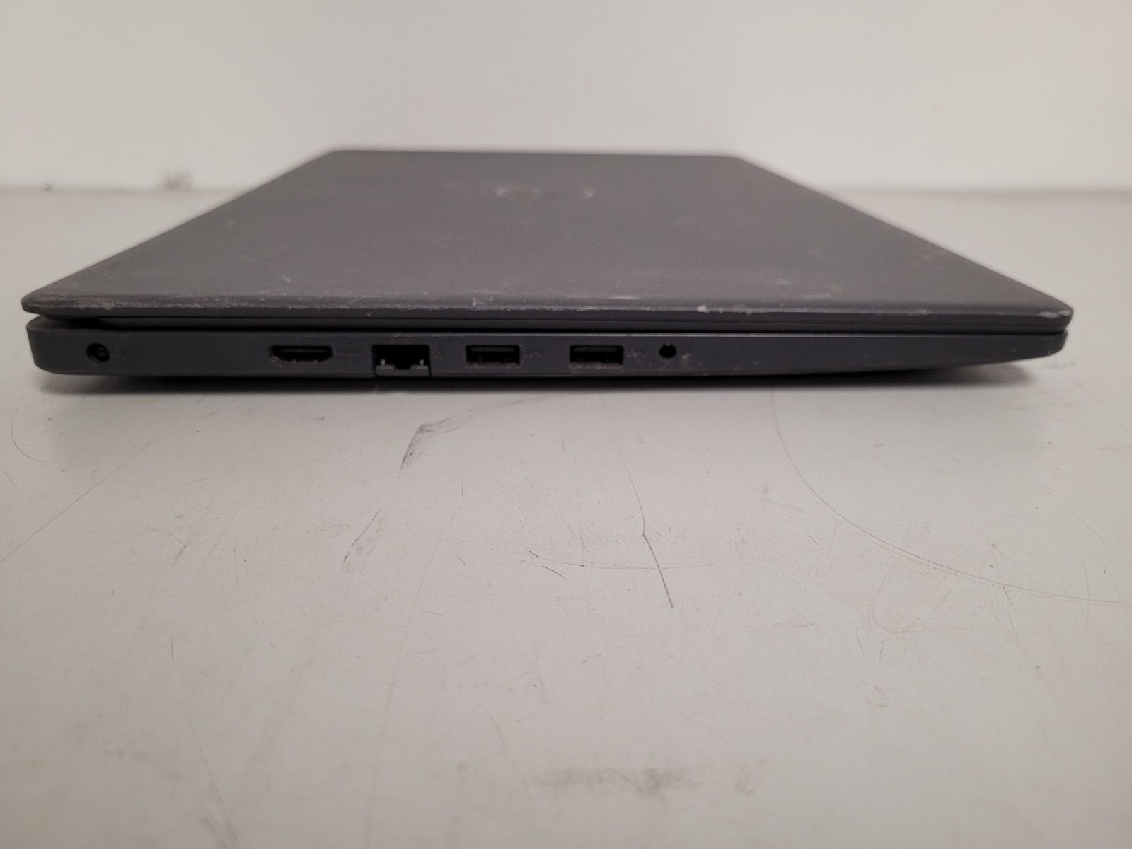 Dell inspiron 3505 15.6″rayzen5 3450u 2100mhz 12gb ram 256gb ssd charger 9BZH393