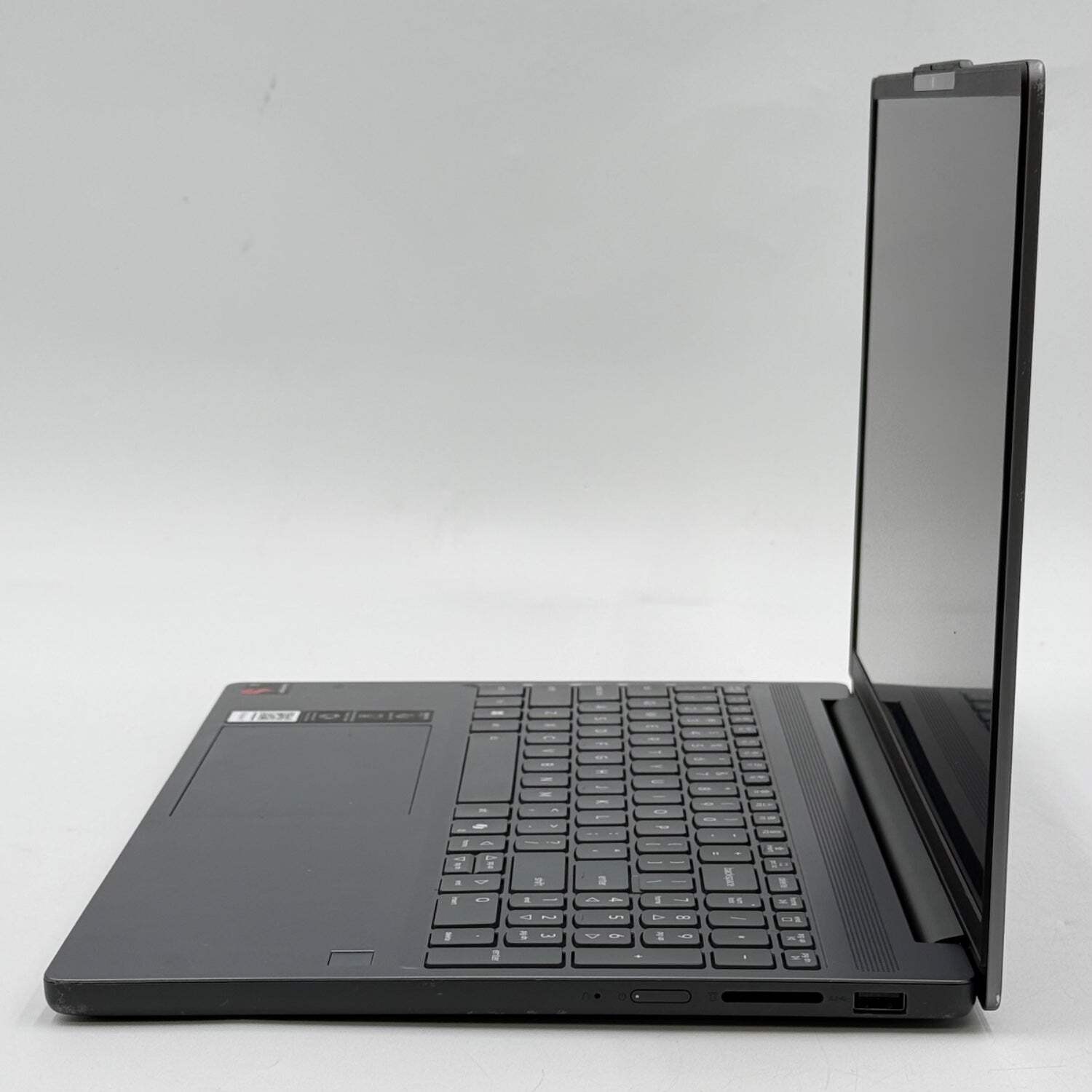 Lenovo IdeaPad Slim 3 15Q8X10 15.3″ Snapdragon X 2.9GHz 16GB RAM 256GB SSD
