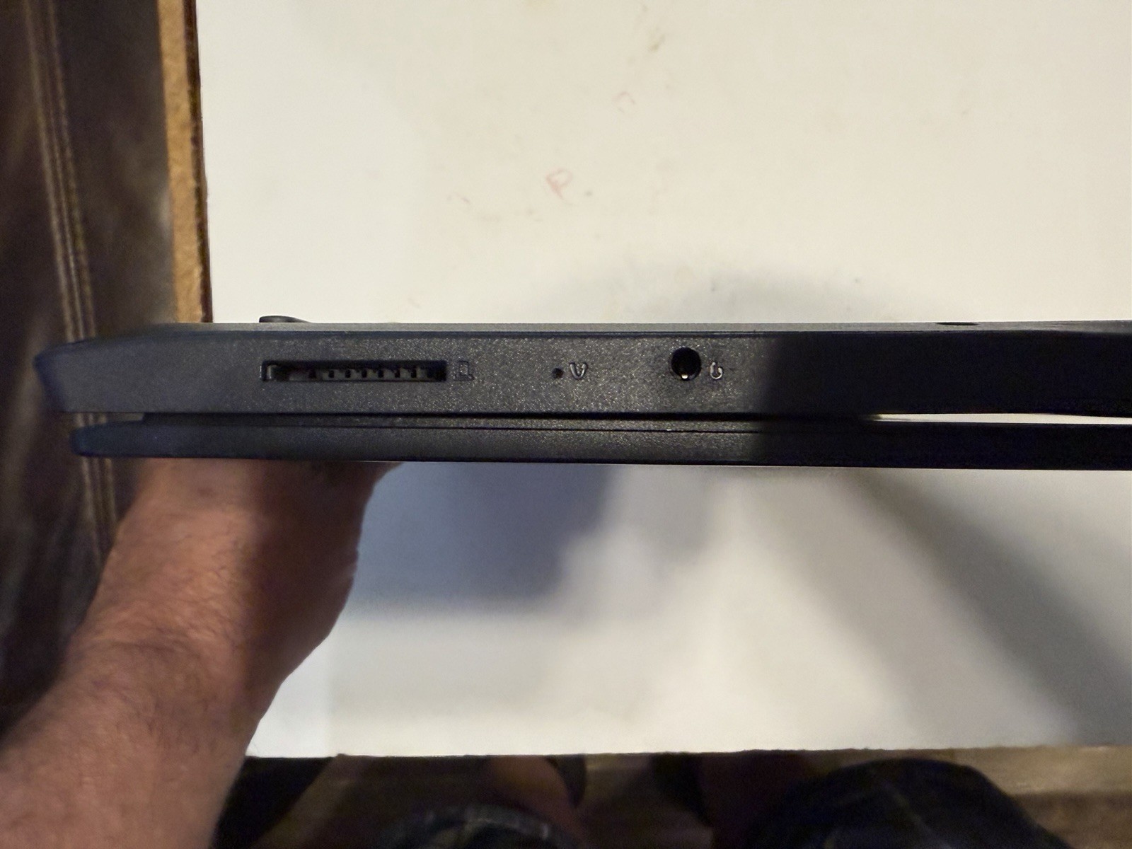 Lenovo 14 Inch Laptop Not Working And No Charger