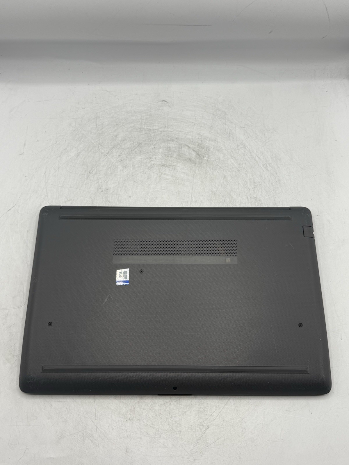 HP 255 G7 15.6” Laptop AMD A6-9225 8GB RAM 256GB SSD Win10P