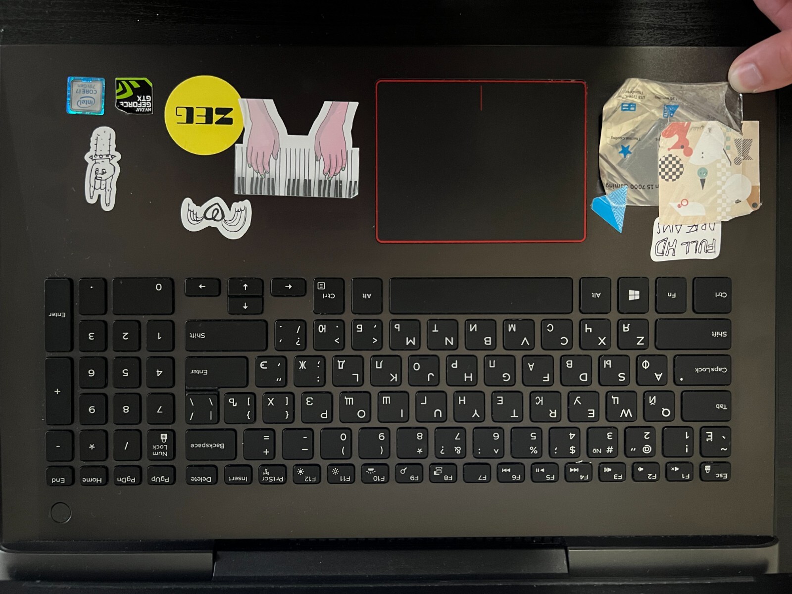 Dell Inspiron 7577 Intel I7-7700 2.80Ghz, 16GB RAM 1 Tb SSD,NVDA GTX 1060 Max-Q