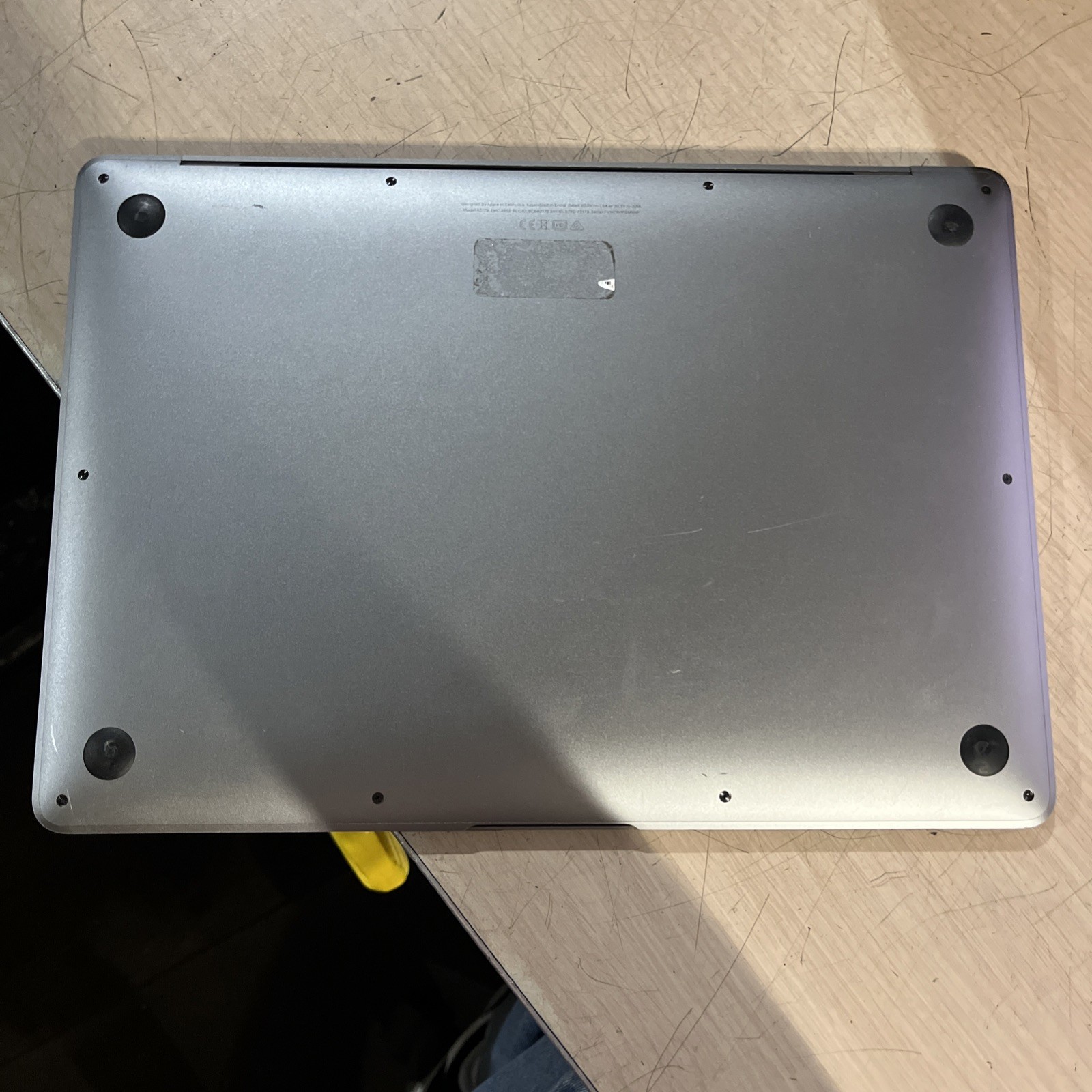 APPLE MACBOOK AIR 13″ SCISSOR, 2020 CORE I3-1000NG4 1.1GHZ 8GB RAM 256SSD ,