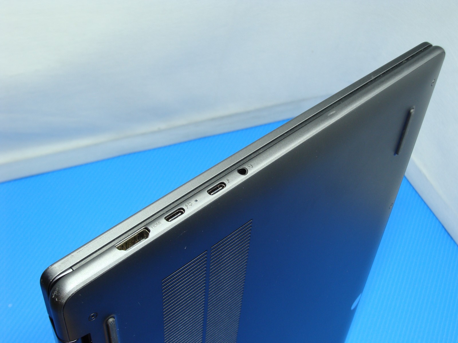 Lenovo Yoga 7 16IRL8 16″ FHD+ TOUCH i5-1335U 1.3GHz 16GB 512GB Win 11Home +PA