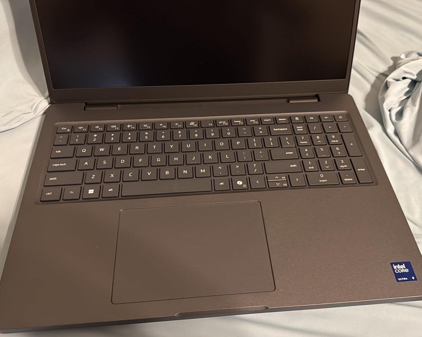 Dell Pro Max 16 Plus MB16250 Core Ultra 9 285HX 32GB RAM 2TB RTX PRO 2000