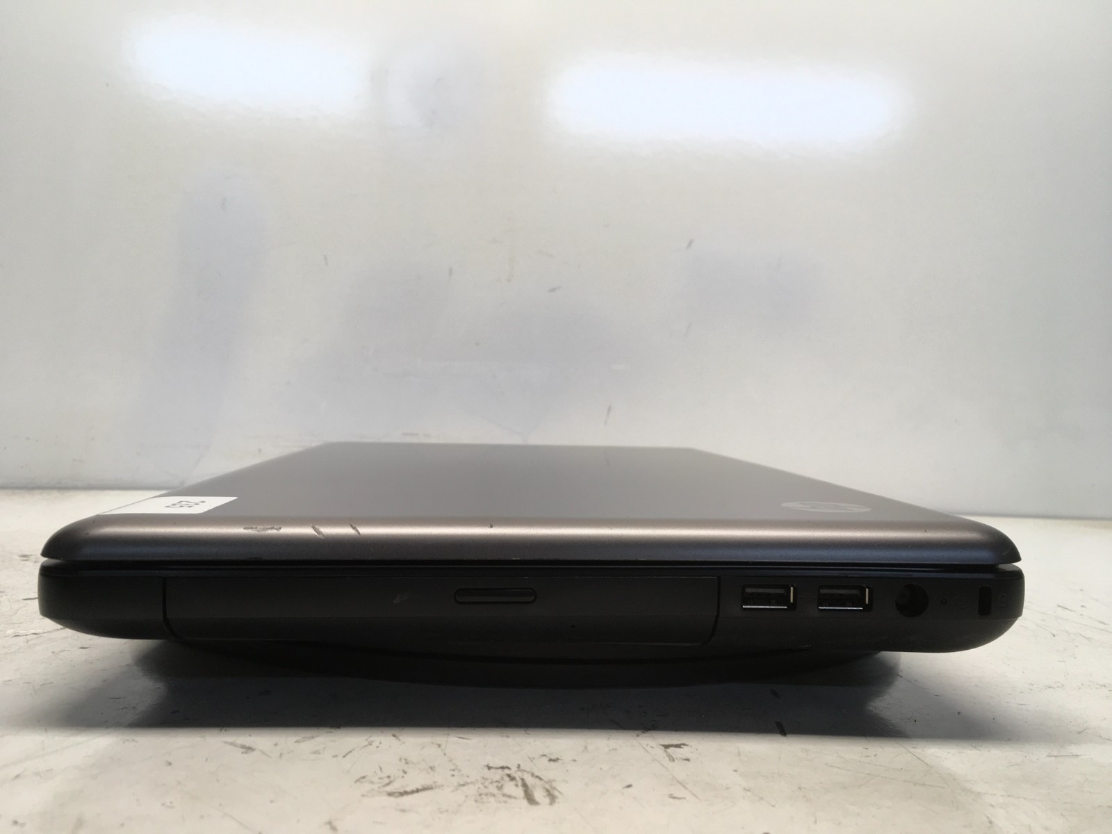 HP 2000-363NR Intel i3-M370 2.4GHz 4 GB NO HDD