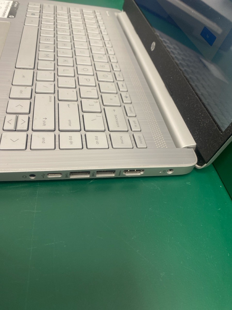 HEWLETT PACKARD 14-FQ1074NR 8GB RAM, 238GB (EZ5002685)