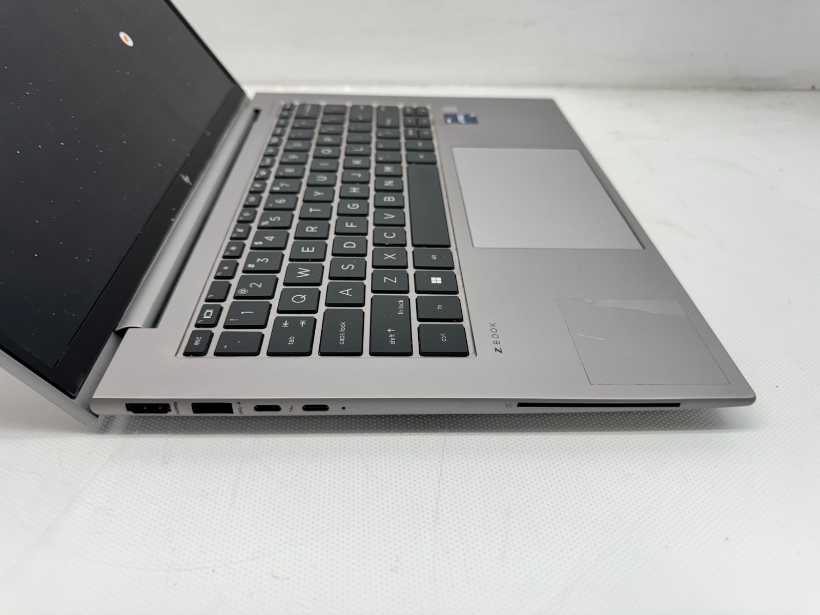 HP Zbook Firefly 14 G9 Intel i7-1265U@1.8GHz 16GB 256GB T550 Win 11 *READ*