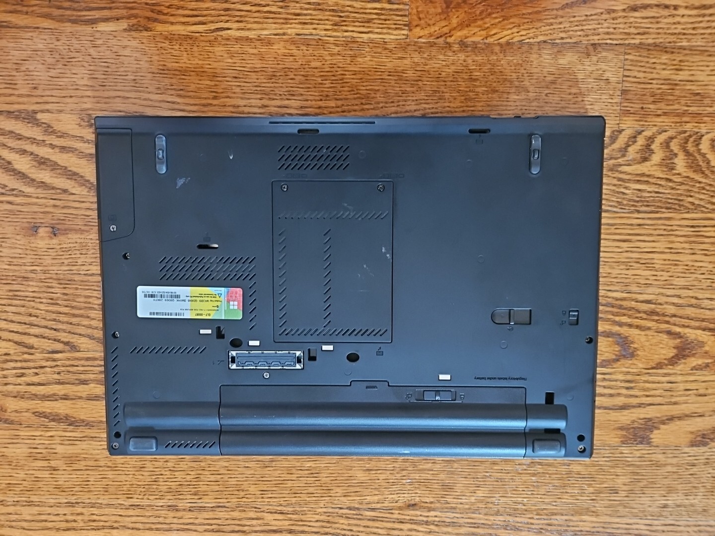 Lenovo ThinkPad T430 i5/4GB Ram/320 GB HDD. Win XP Pro. Ready to Use.