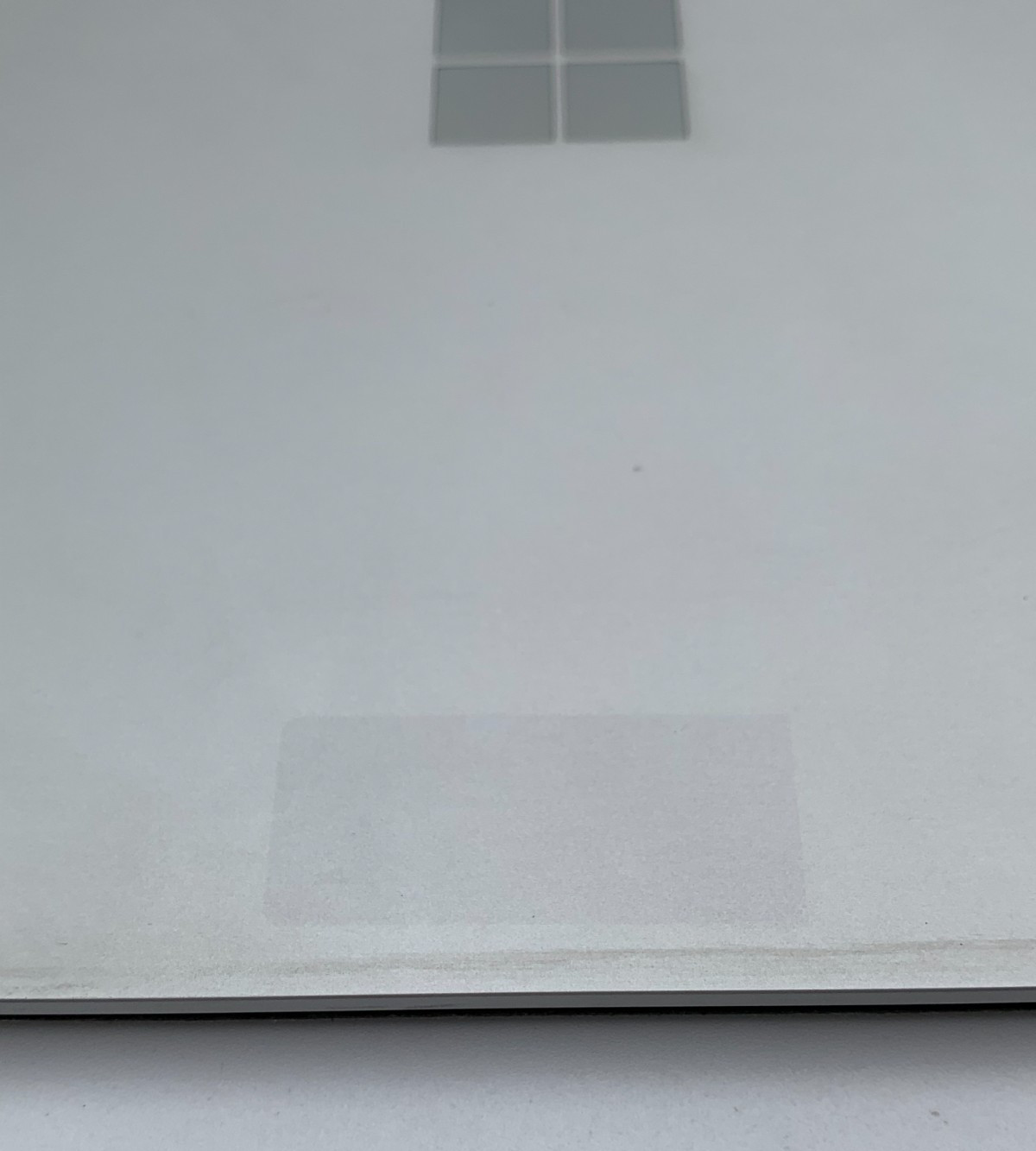 Microsoft Surface Laptop 2 1769 i5-8350U 1.7GHz 256GB SSD 8GB DDR3 Silver C/Dent