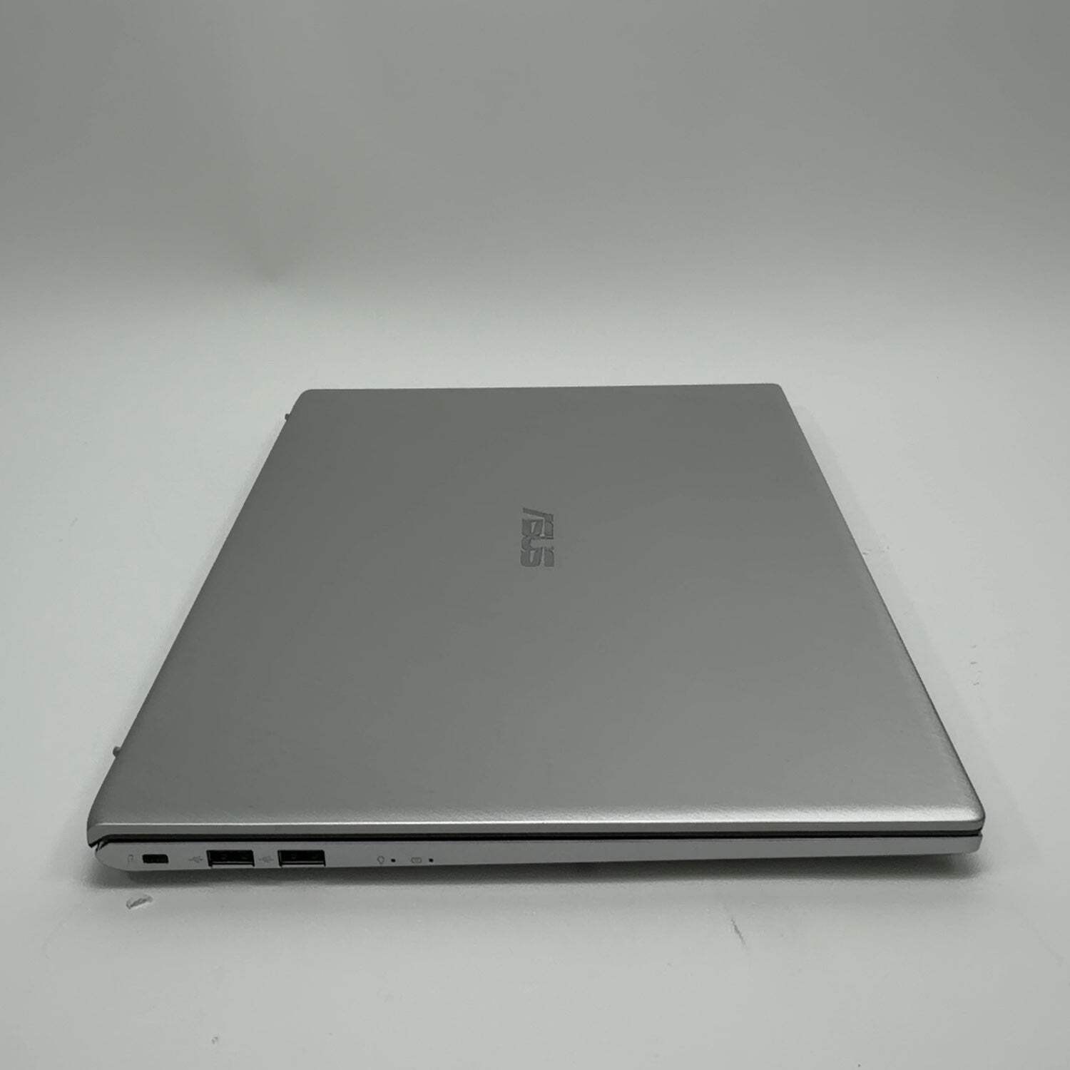 Asus Vivobook 17 K712E 17.3″ i3-1115G4 3.0GHz 8GB RAM 250GB SSD
