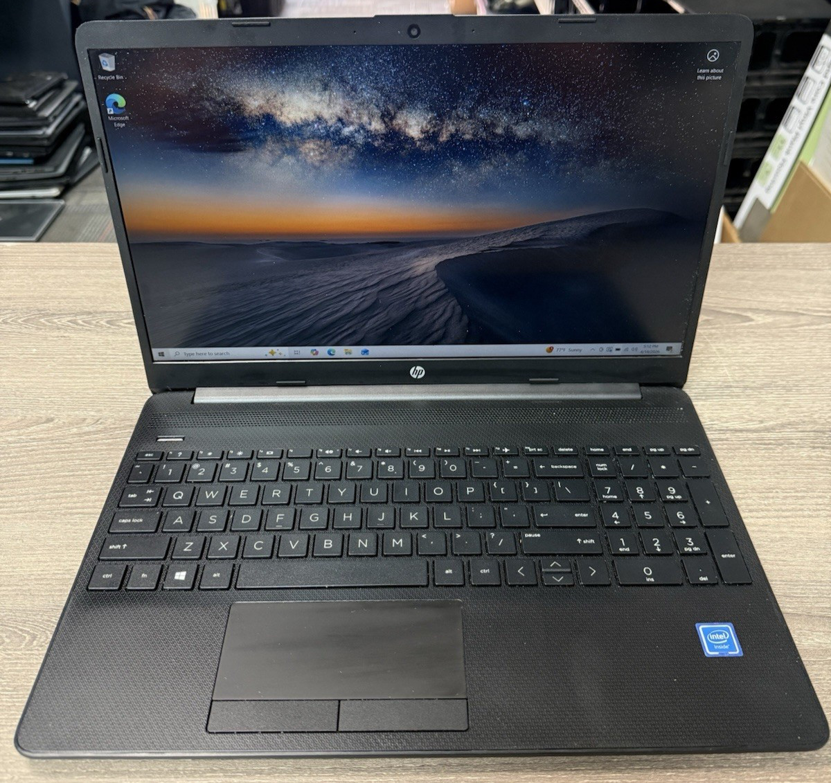HP Laptop 15-DW1001WM 15.6″ Celeron N4020 1.1GHz 4GB RAM 128GB HD