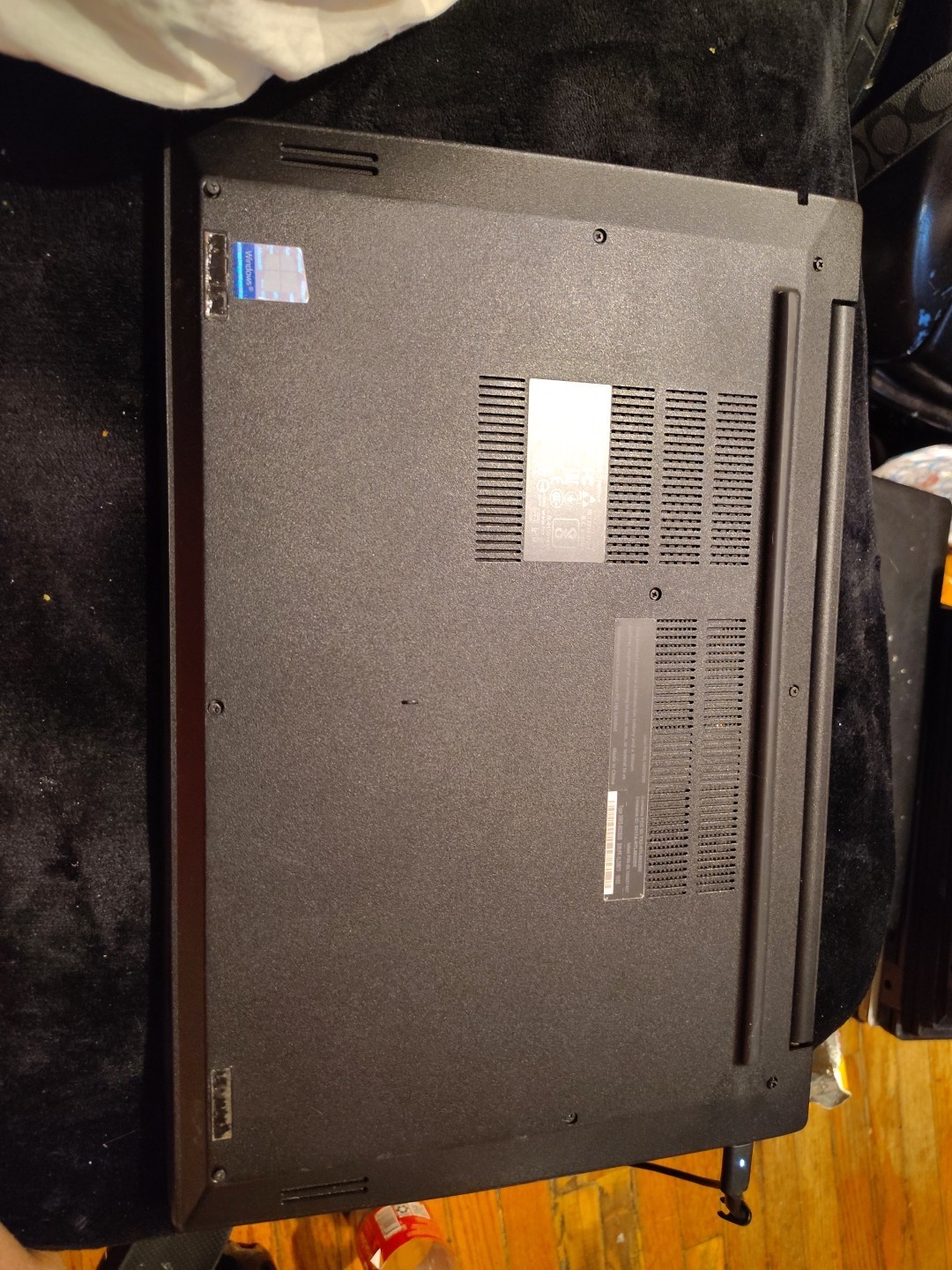 Lenovo ThinkPad E580 15.6″ Laptop Intel Core i5-8th Gen PARTS ONLY AS IS READ