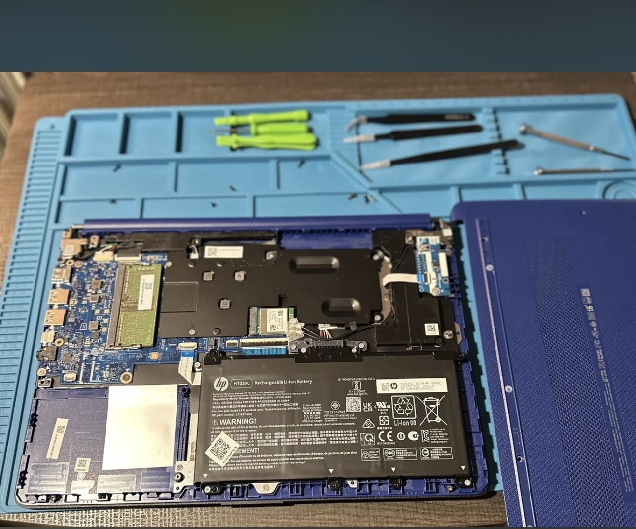 HP Laptop Model 14-da0005tg
