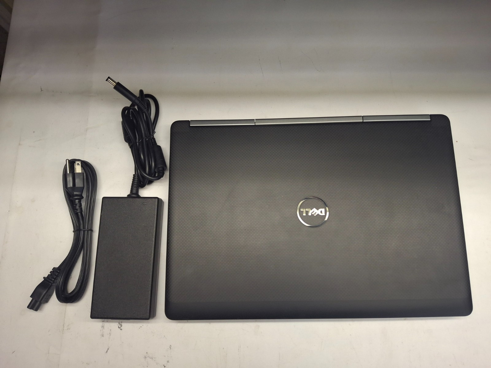 Dell Precision 7510 i7-6820HQ Nvidia M1000M 16GB 256 NVMe Wifi BT Webcam Win11P
