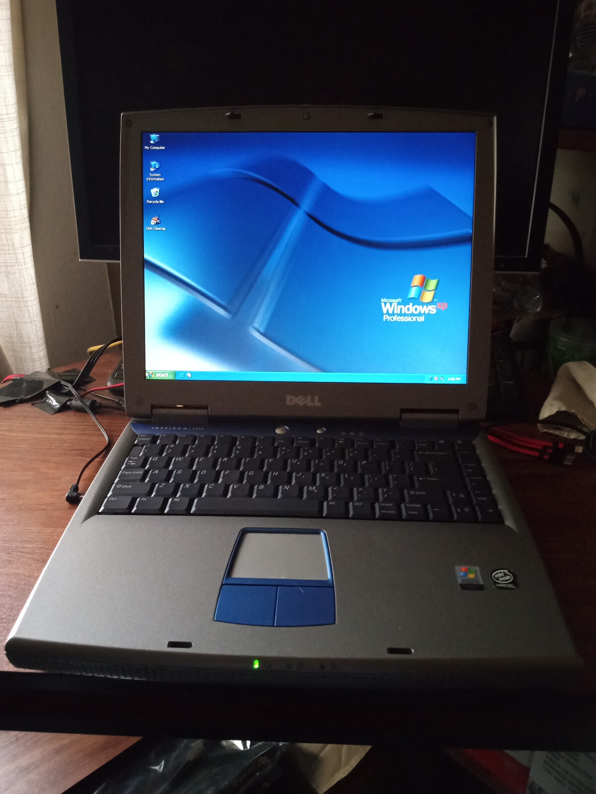 Vintage Dell Inspiron 1100 Laptop 2.40GHz 40GB HD Windows XP Pro. Nice!