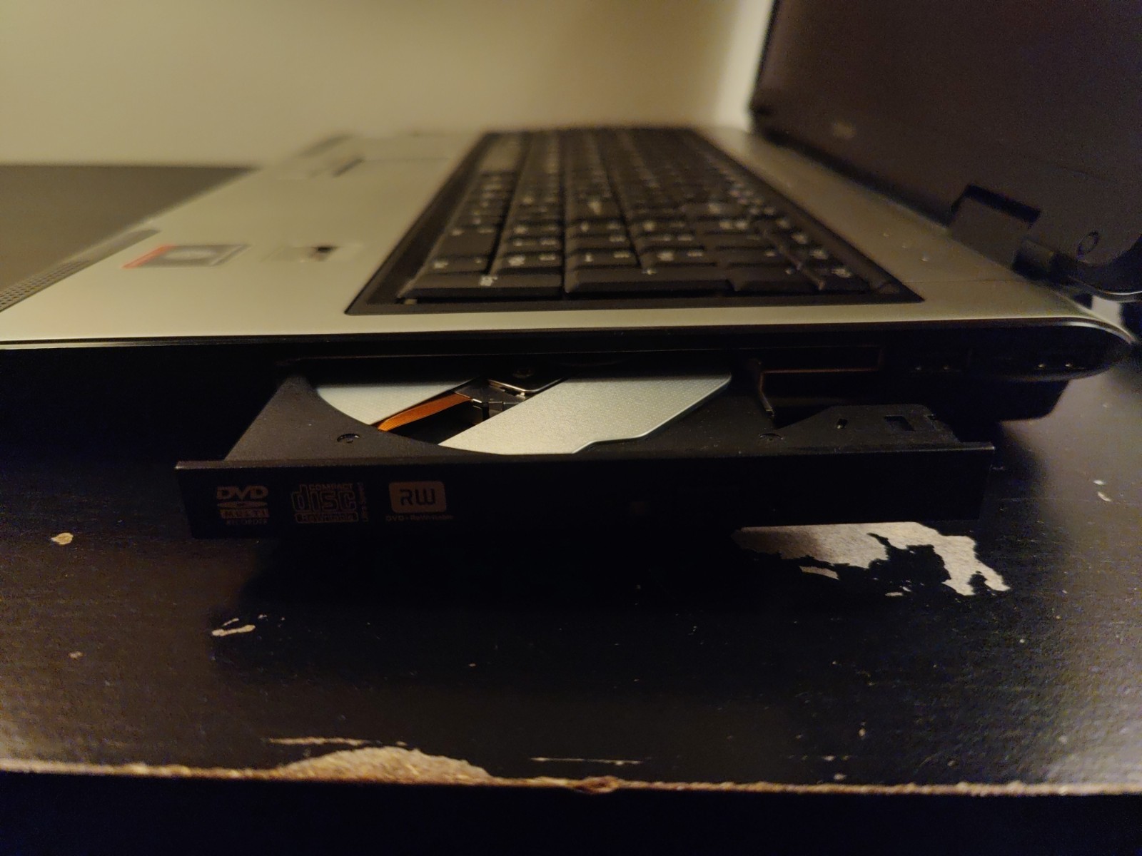 Toshiba Satellite P105 S6084 Retro Laptop Core 2 Duo 1GB RAM 160GB HDD w/charger