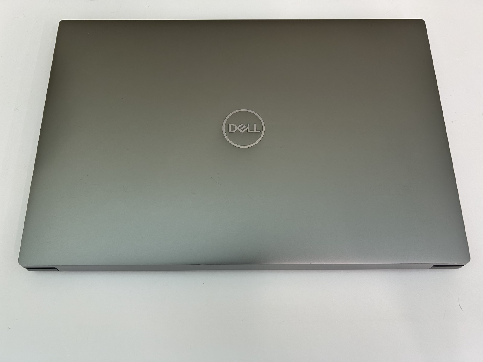 LAPTOP Dell Precision 5550 15.6″ i7-10850H 1 TB NVMe SSD 32GB RAM Win 11 Pro