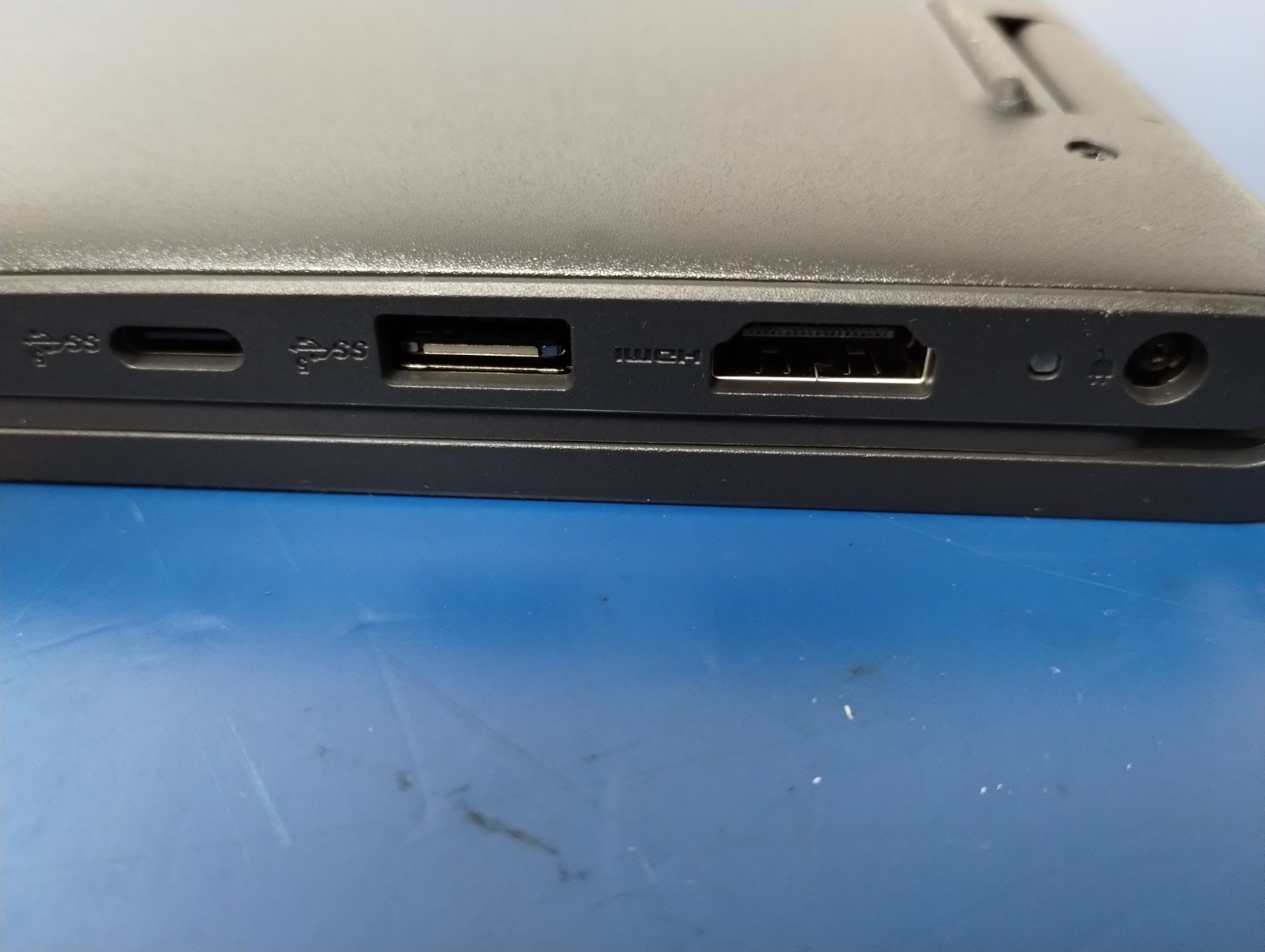 DELL 15 DC15255 G8MK9, AMD Ryzen 7 7730U, 2.00 GHz, 16 GB RAM 512 GB NVMe