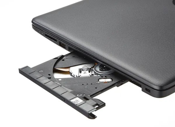 HP 15-db0011dx 15.6”/A6-9225/2.6GHz/8GB/500GB SSD /DVD Drive/Win10 Pro Laptop