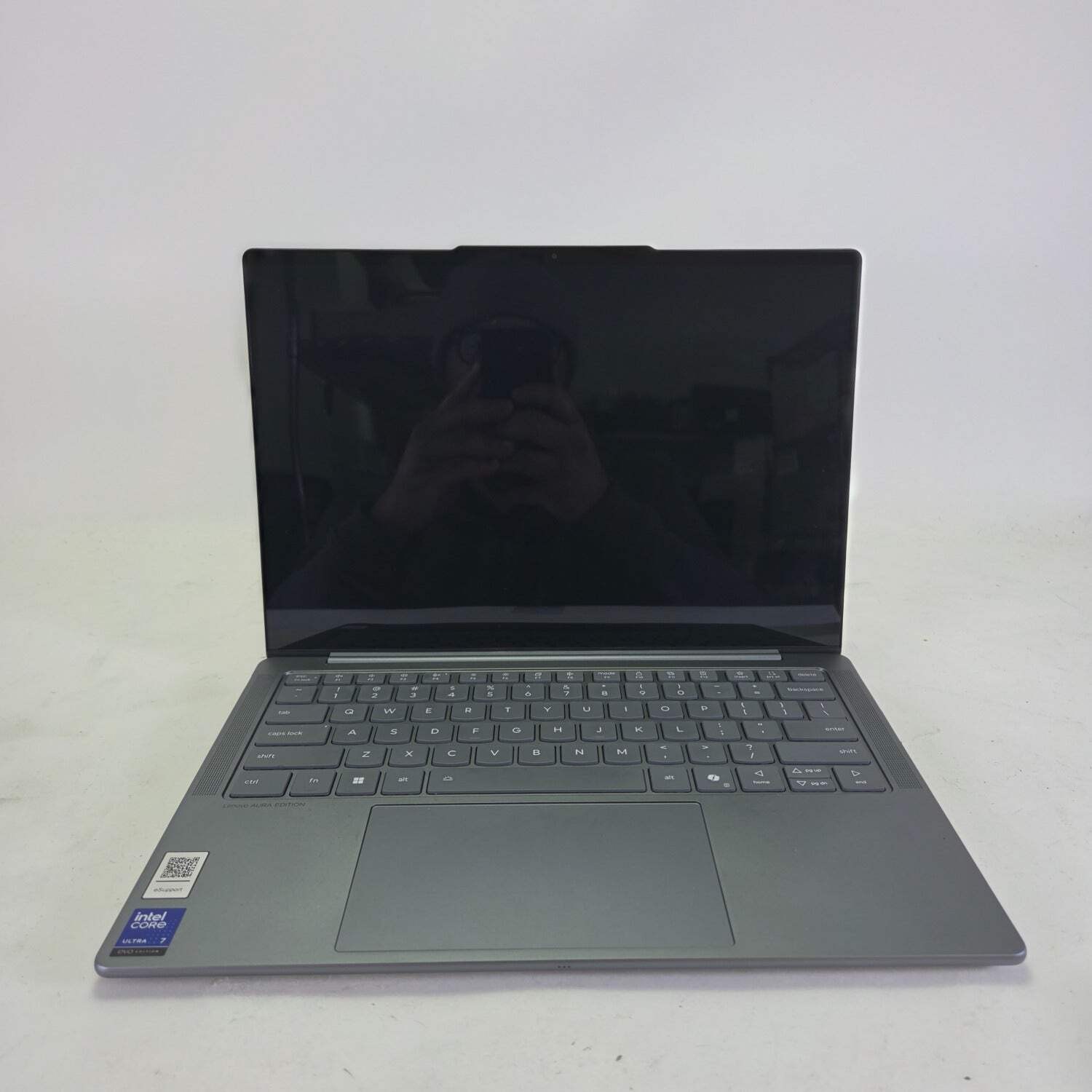 Lenovo Slim 7 14ILL10 14″ Ultra 7 256V 2.2GHz 16GB RAM 1TB SSD