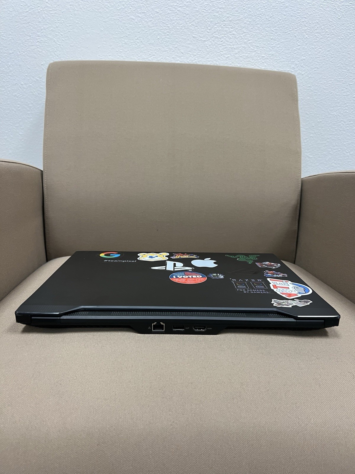 ASUS ROG Zephyrus Duo 15 SE 15.6″ (1TB SSD, AMD Ryzen 9, 4.80 GHz, 32GB) Laptop