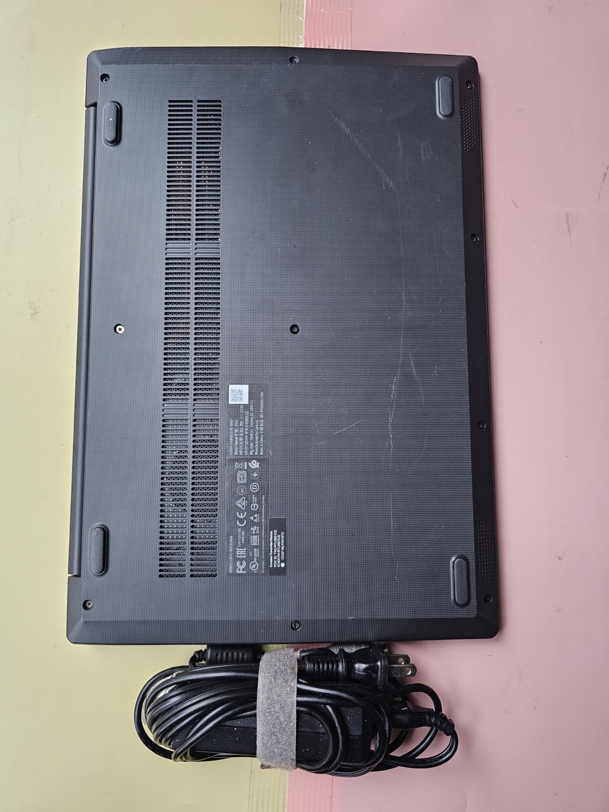 Lenovo IDEAPAD S145 AMD A6-9225 RADEON R4 500GB HDD 4GB RAM WEBCAM
