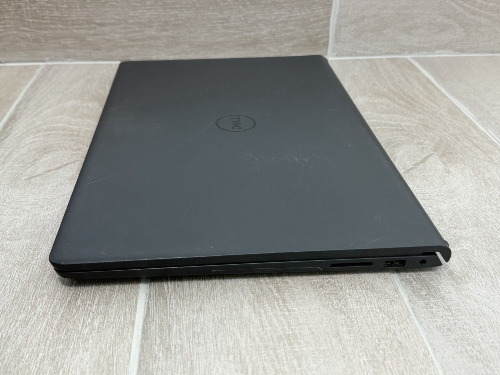 “Bad Keyboard” Dell Inspiron 15 3520 15.6″ Core™ i3-1215U 8GB RAM 128GB SSD