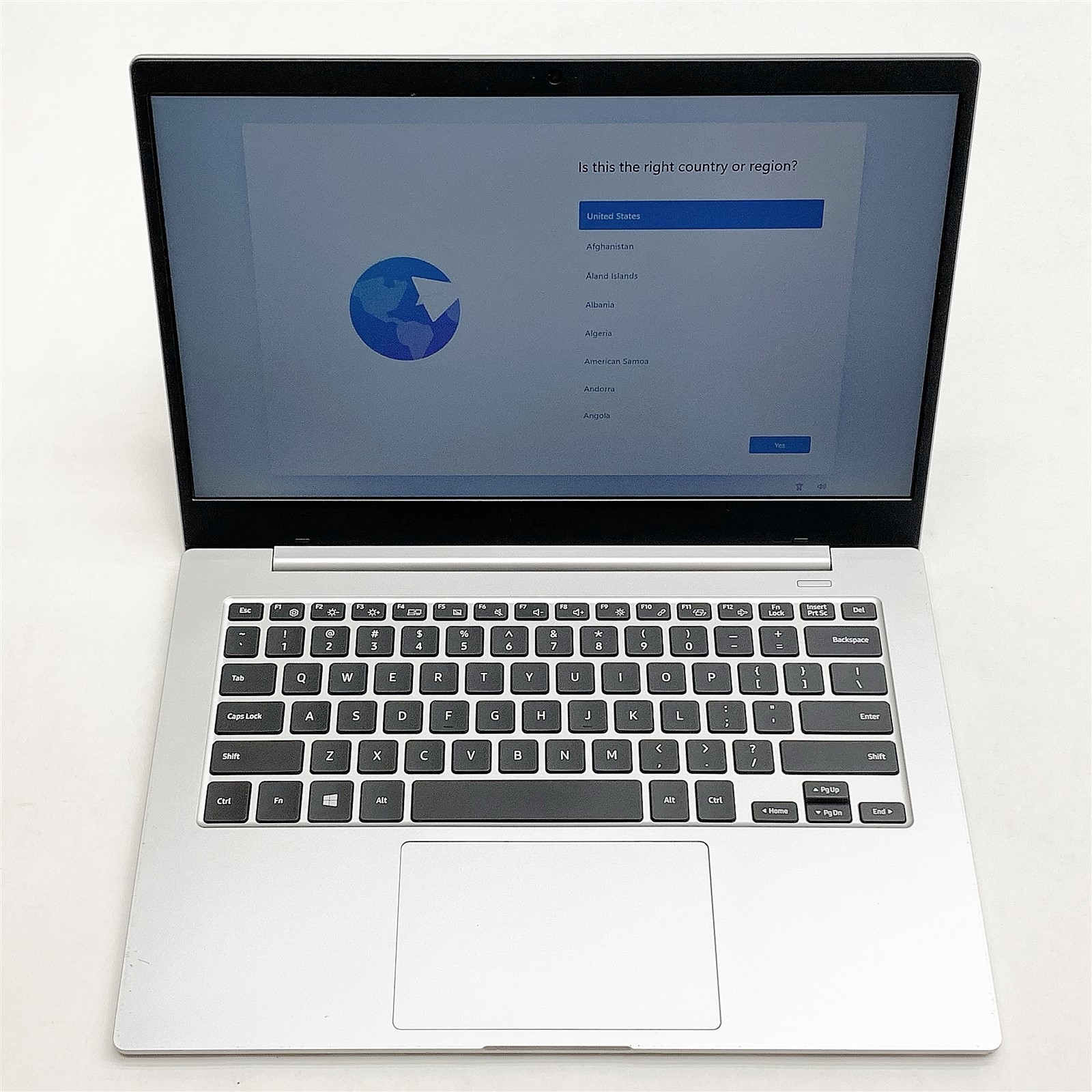 Samsung Galaxy Book Go Snapdragon 7c Gen 2 2.55GHZ 14″ FHD 4GB 64GB Windows 10