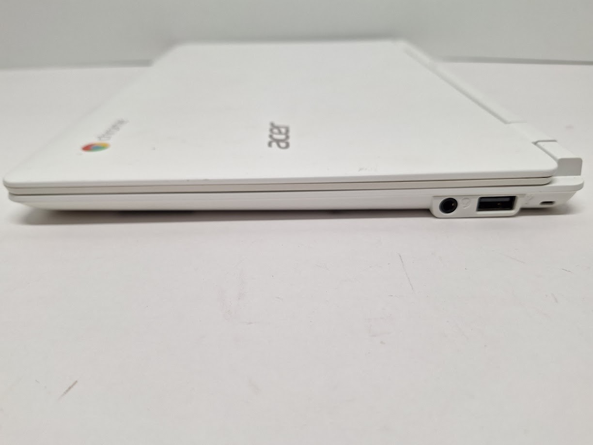 Acer Chromebook CB3-111-C8UB 11.6″ Intel Celeron N2840 2GB DDR3L RAM 16GB SSD