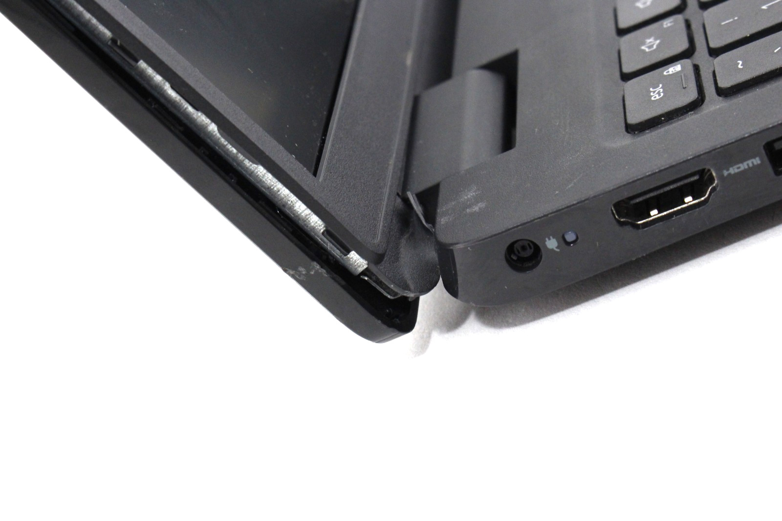 DELL LATITUDE 3520 15.6″ 2.8GHz i7-1165G7 256GB SSD 16GB RAM Win 11 ; 6175489