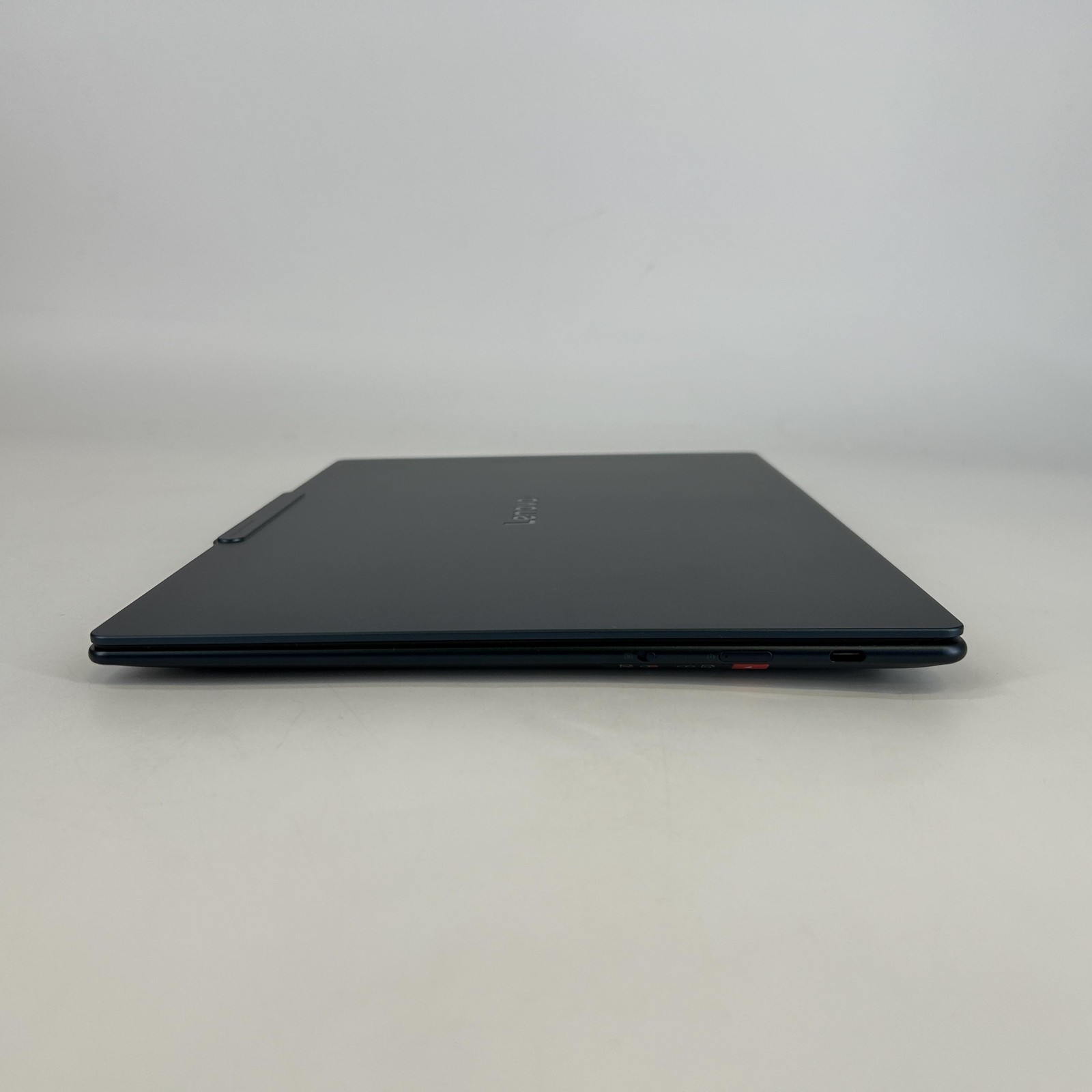 Lenovo Yoga Slim 7x 14.5 QHD+ TOUCH 3.4 GHz Snapdragon X Elite 16GB 512GB SSD