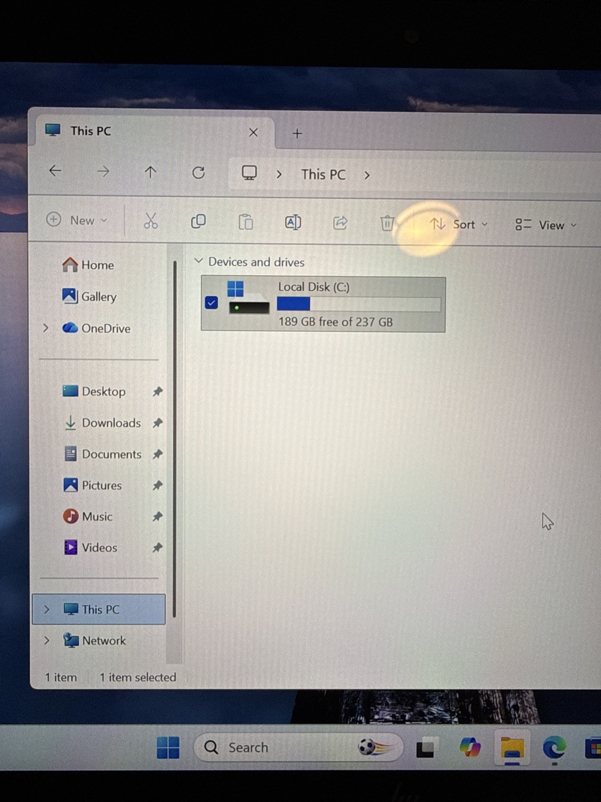 HP EliteBook x360 1040 G6 (Intel Core i5 8th Gen @ 1.60GHz, 8GB RAM, 256GB SSD)