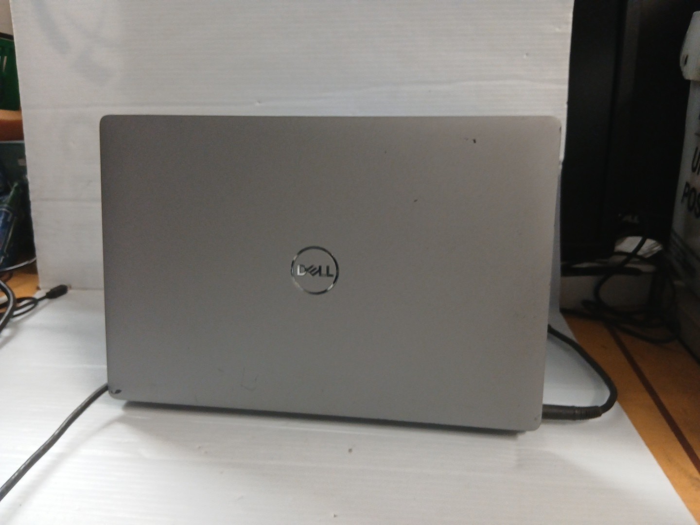 Dell Latitude 5411 i7-10850H 8GB NVMe 256GB FHD non-touch TB3 FP+SC IR Cam vPro
