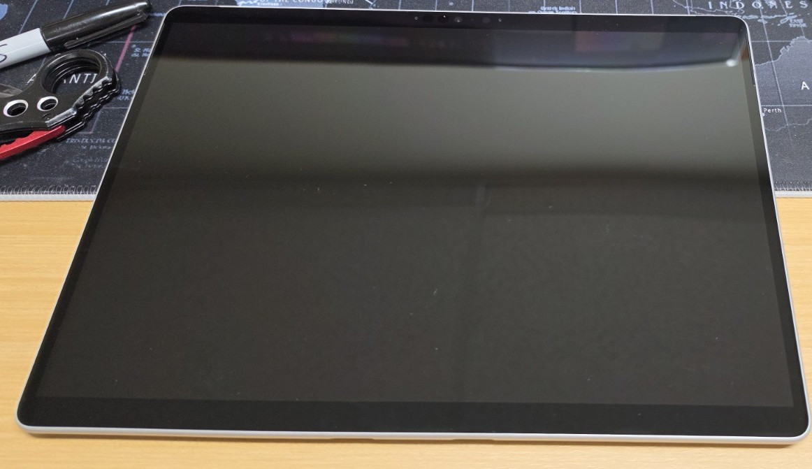 SURFACE PRO 8 13″ Touchscreen i5/8/128. Used – NO CHARGER OR KEBOARD