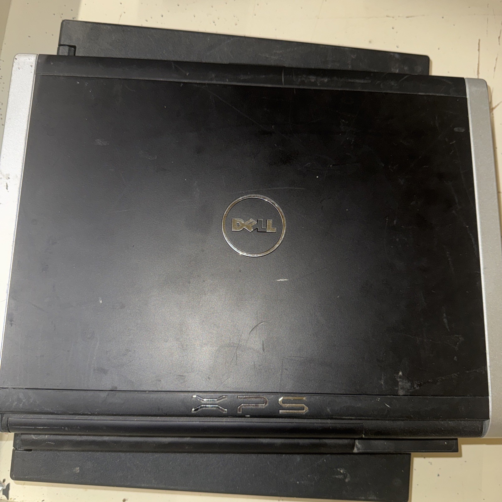 Dell XPS M1330 13.3″ Laptop For Parts Or Repair