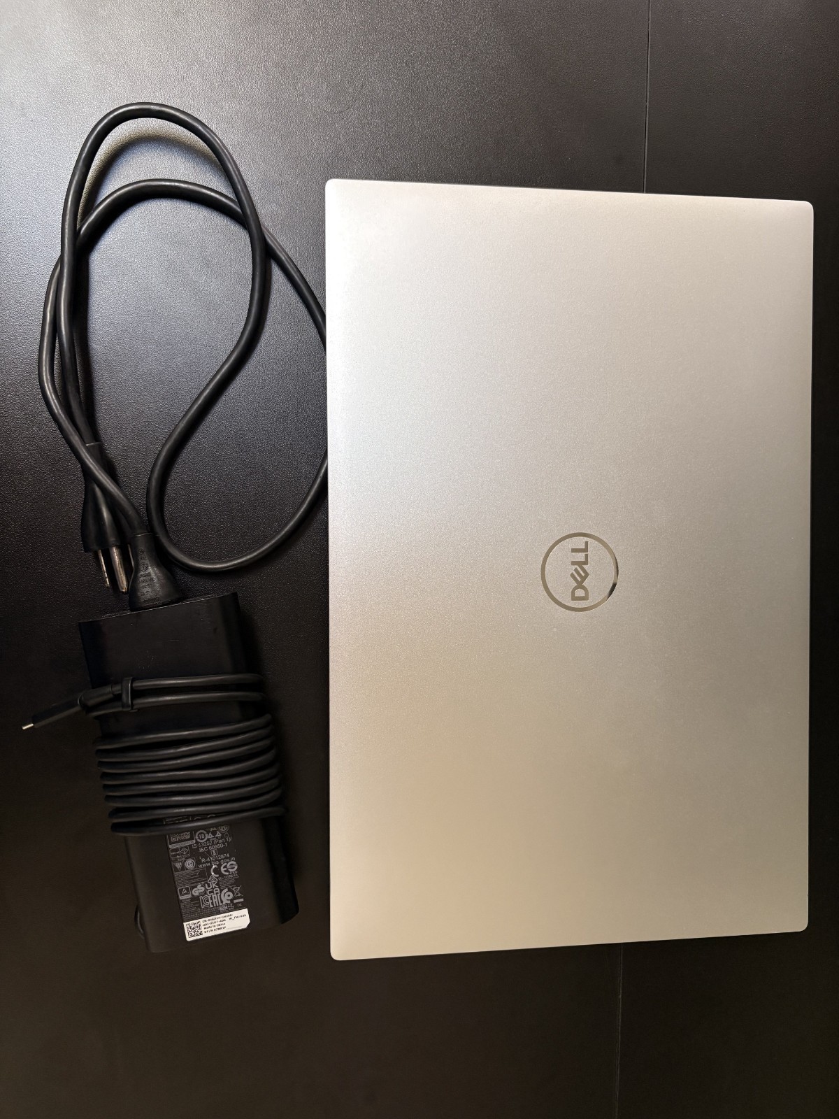 Dell XPS 15 9520 15.6″ (1TB SSD, Intel Core i9-12900HK, 32GB RAM, NVIDIA GeForce