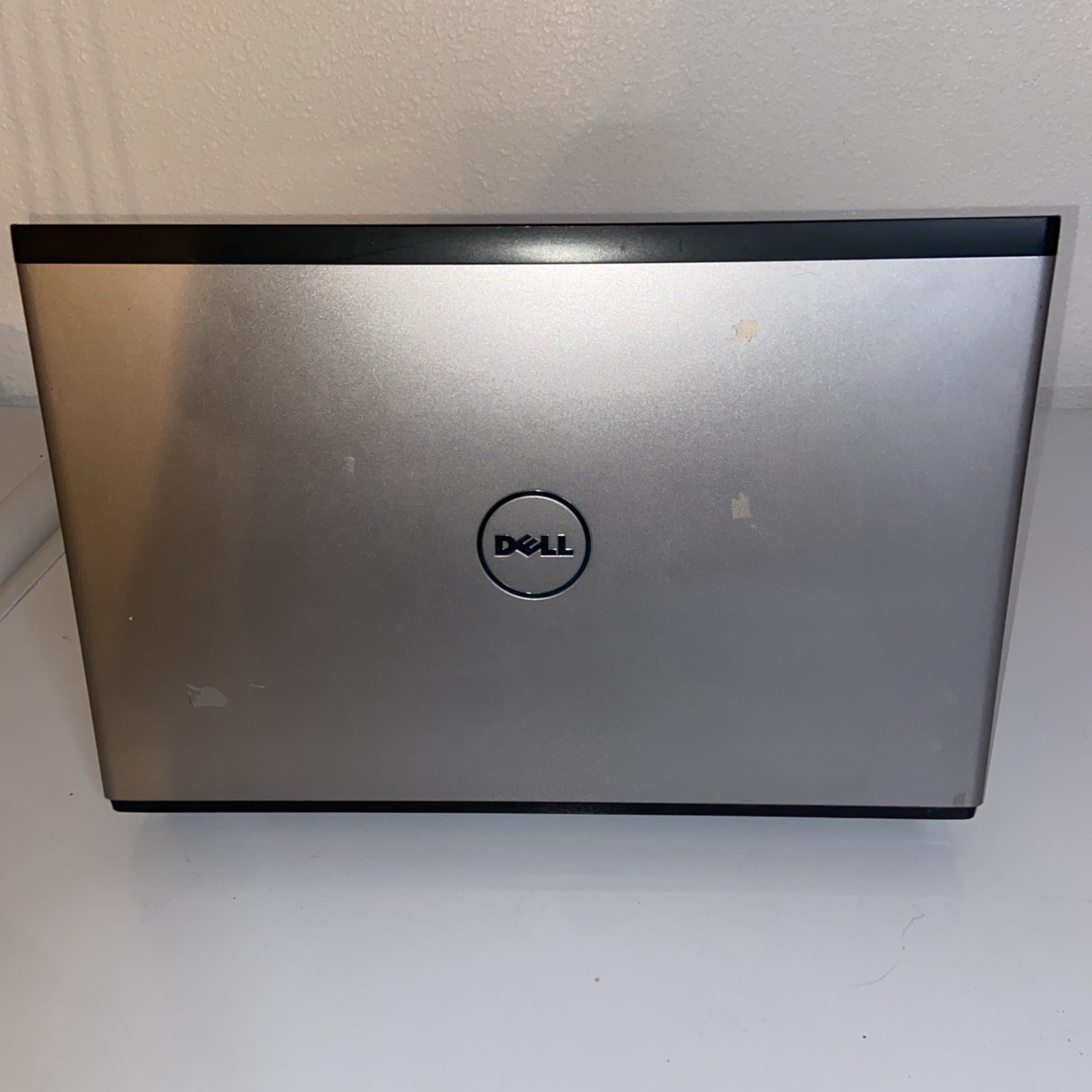 Dell Vostro 3500 15.6″ Laptop Intel i3 M370 2.4Ghz 2GB Ram NO HDD/NO BATTERY