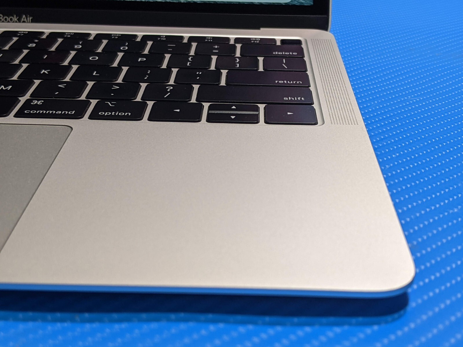 Apple MacBook Air 13″A2179 (2019) i5-8210Y 1.6Gh 8GB 256GB OS Monterey MVFH2LL/A