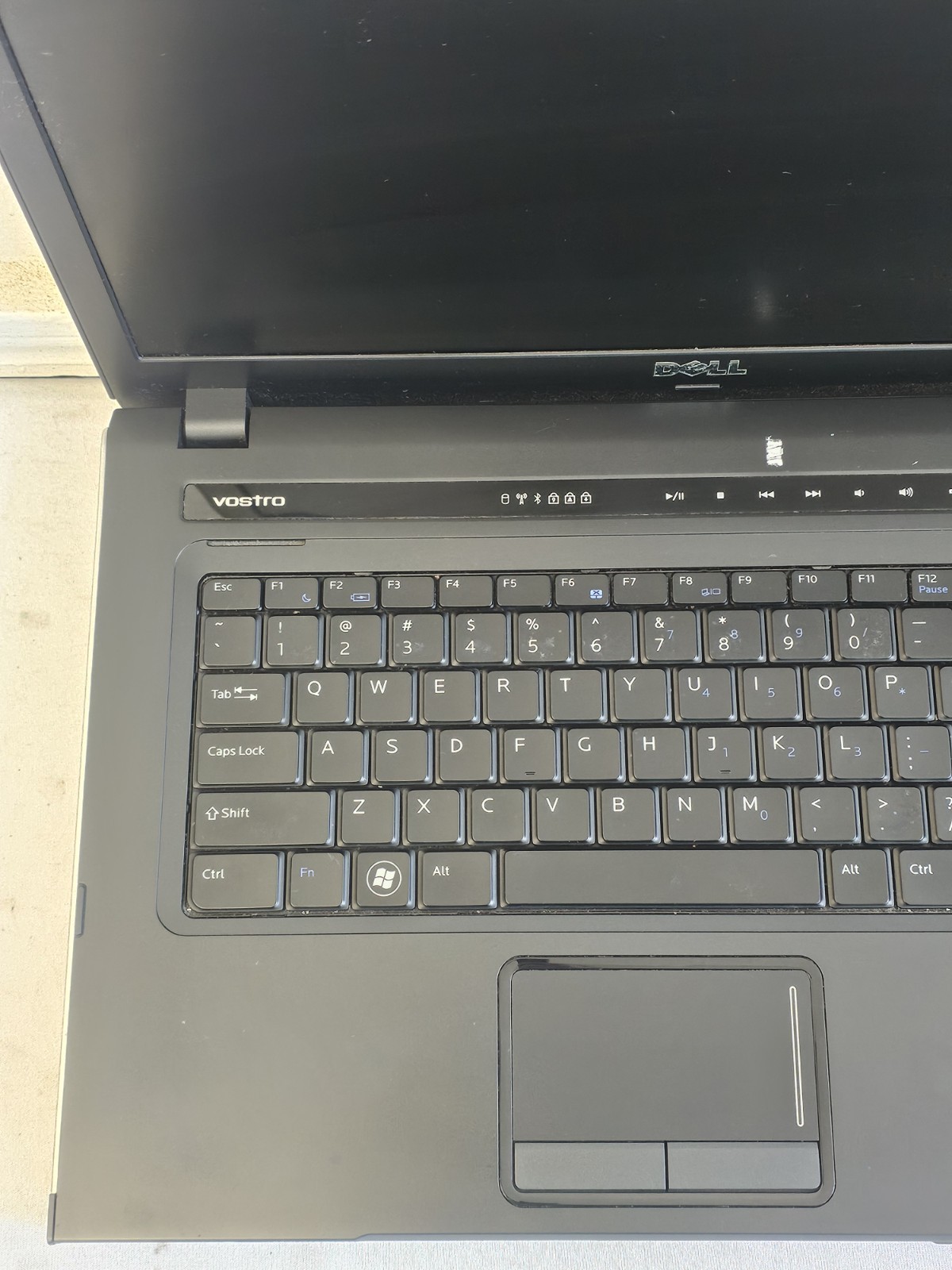 Dell Vostro 3500 Laptop – i3-M370 – 6GB RAM – 120GB SSD – BAD BATT – Windows 10