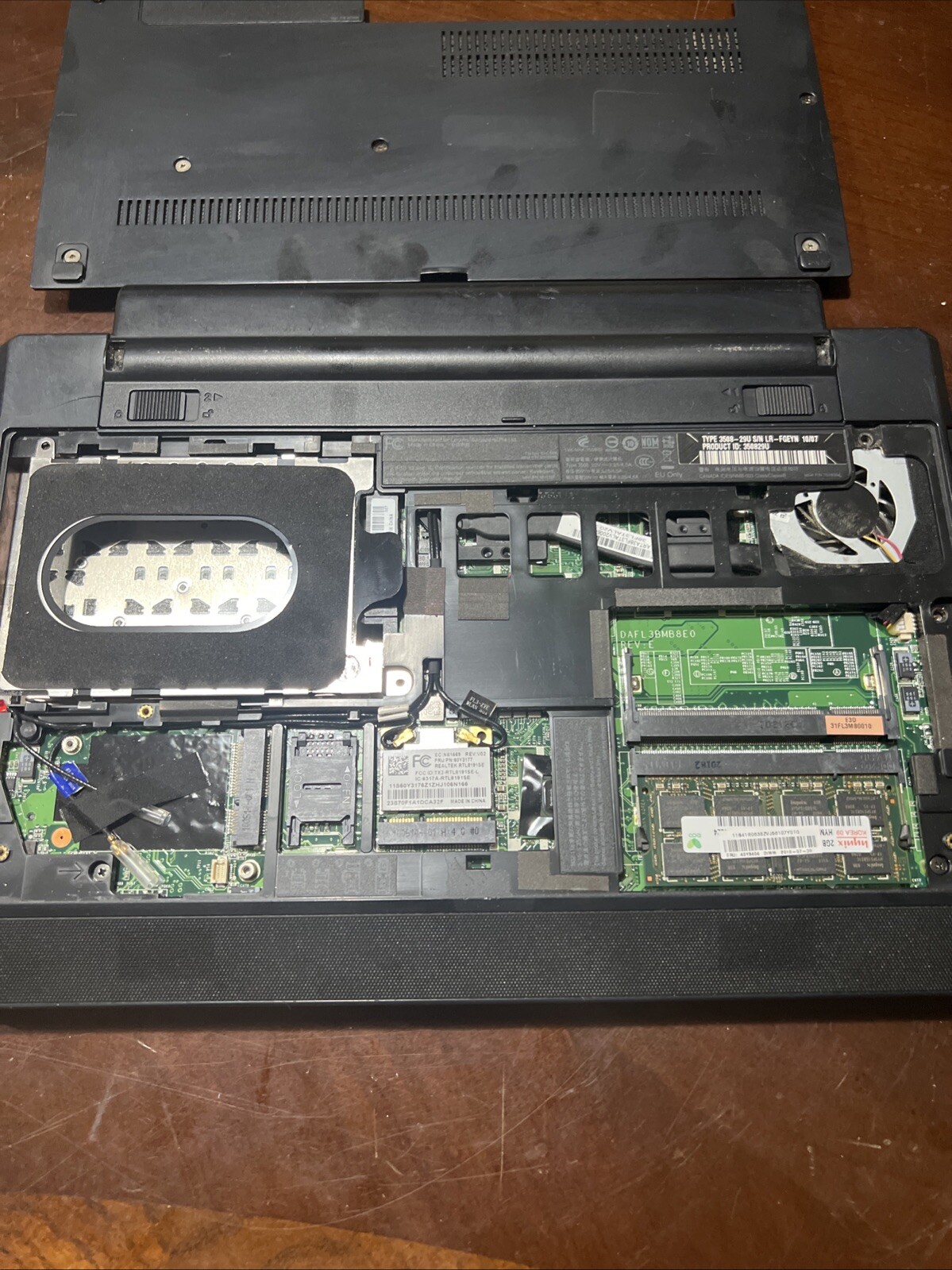 IBM Lenovo Thinkpad X100e AMD Athlon Neo 1600MHz Laptop